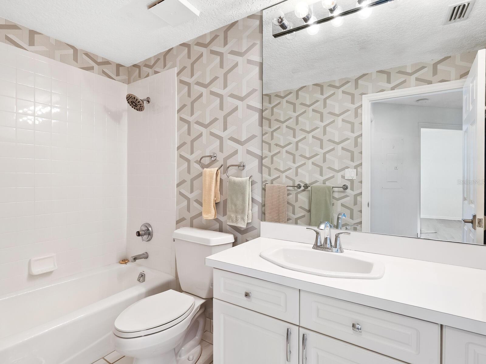 EAGLES POINT AT THE LANDINGS 1 - Residential