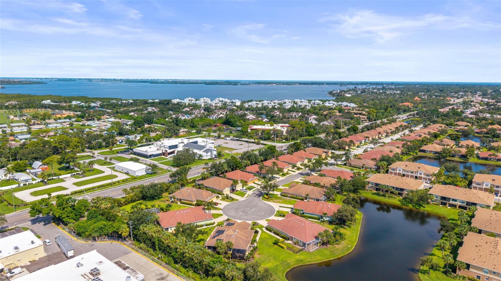 PALMA SOLA TRACE - Residential