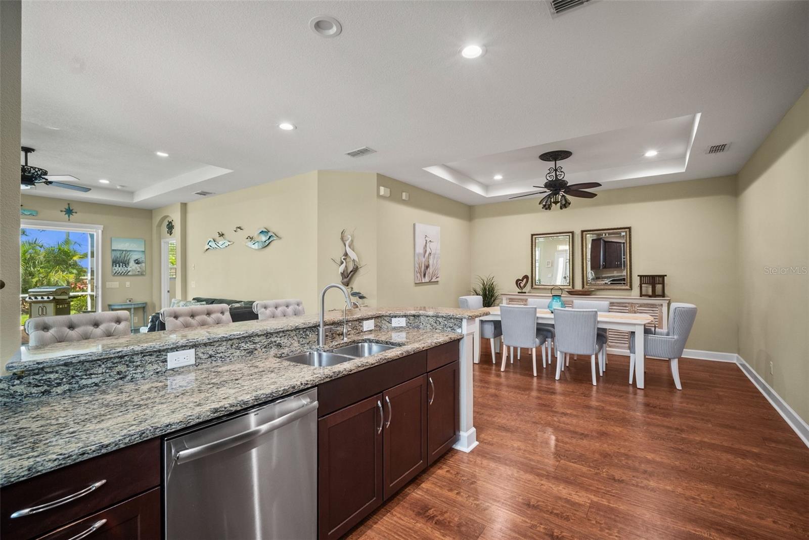 PALMA SOLA TRACE - Residential