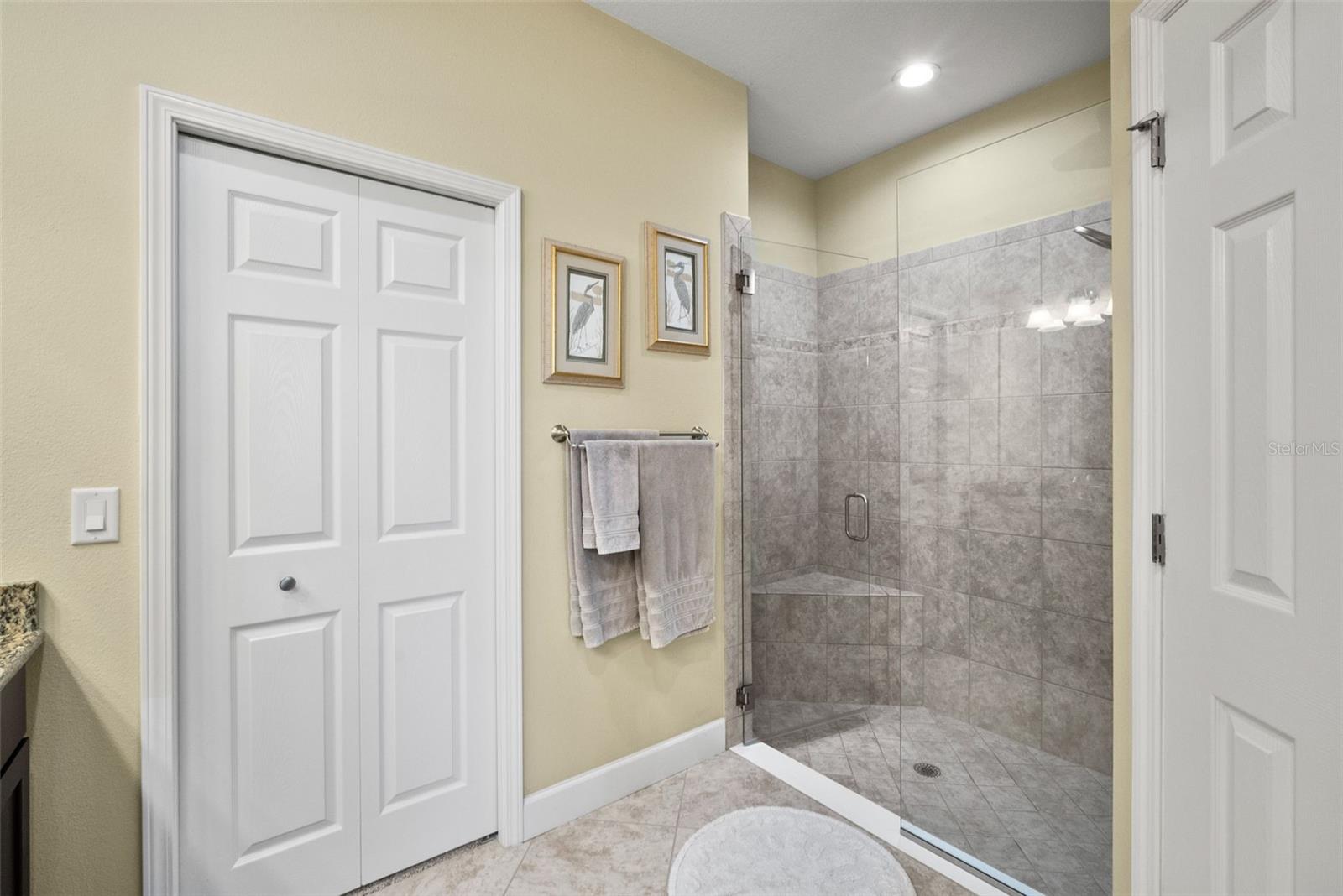 PALMA SOLA TRACE - Residential