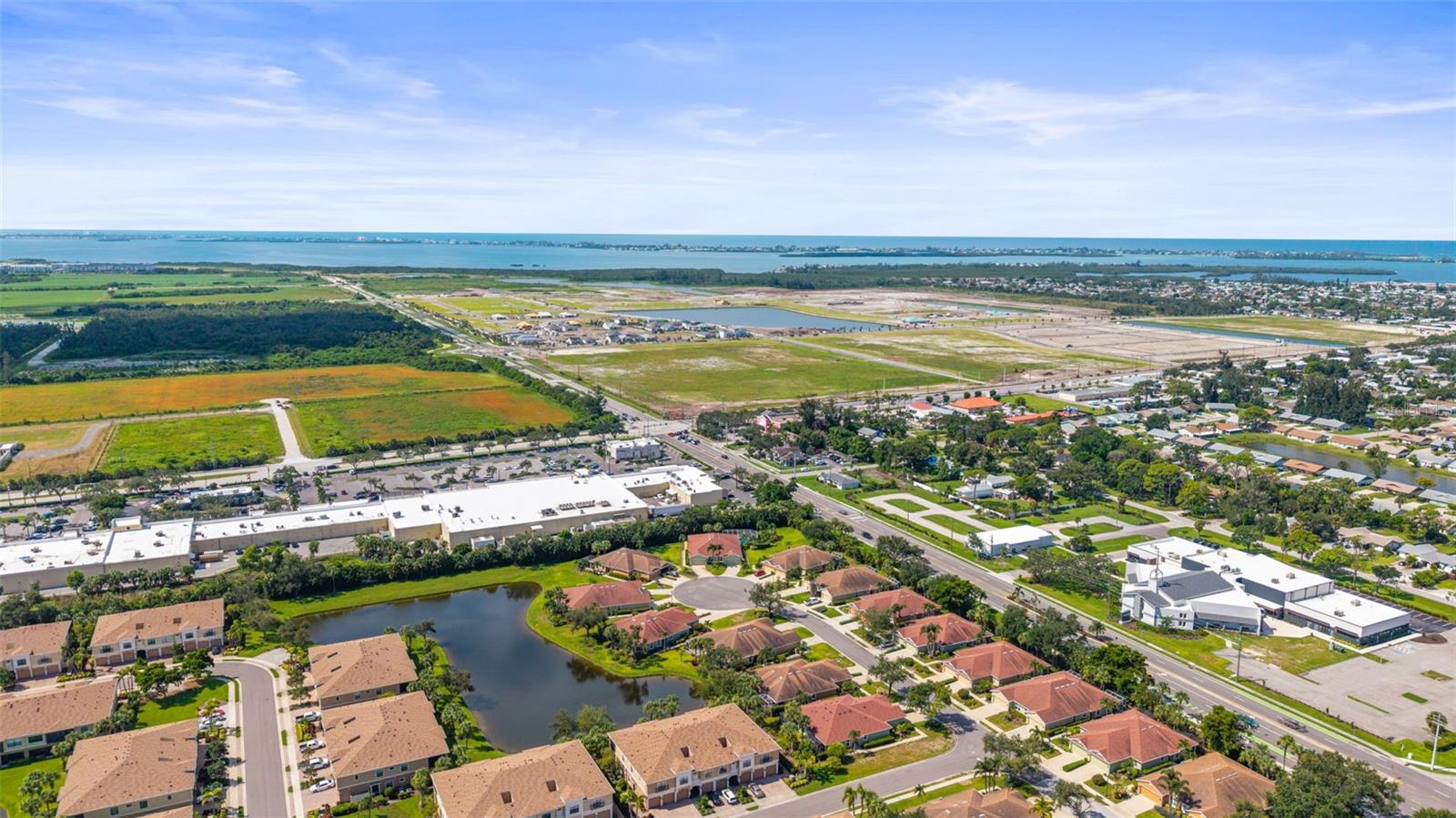 PALMA SOLA TRACE - Residential