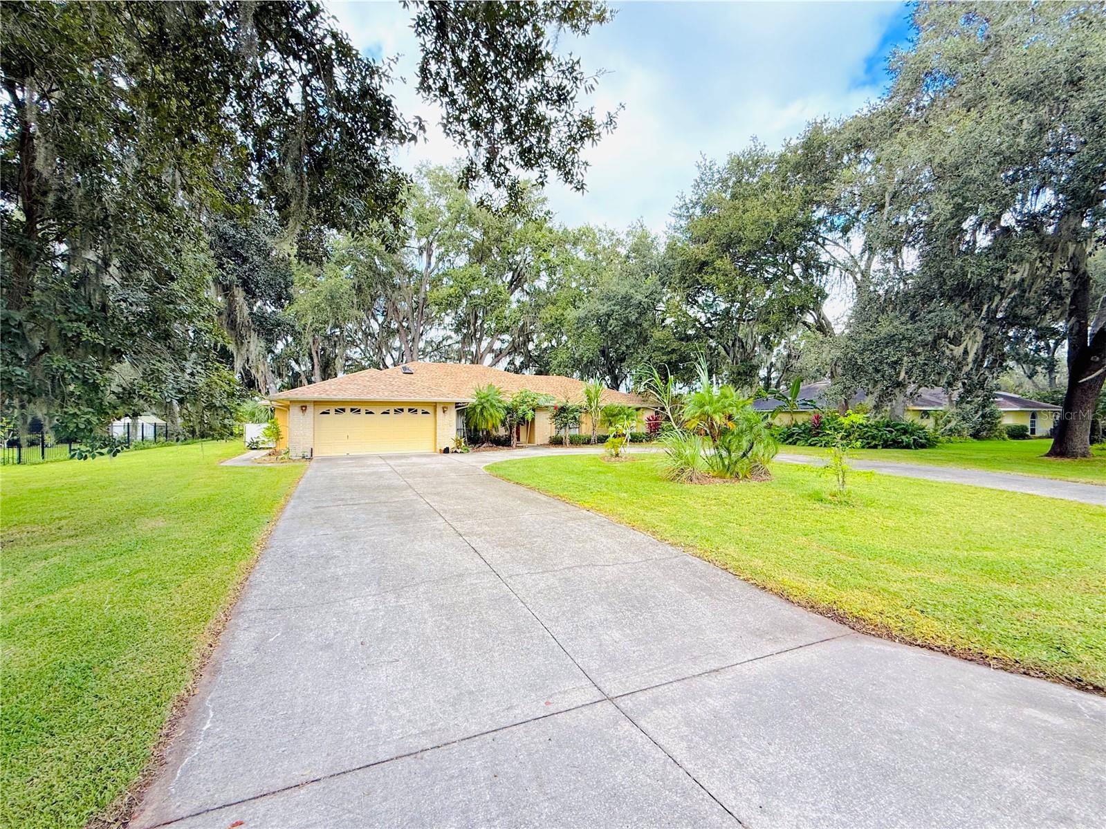DEER BROOKE - Residential