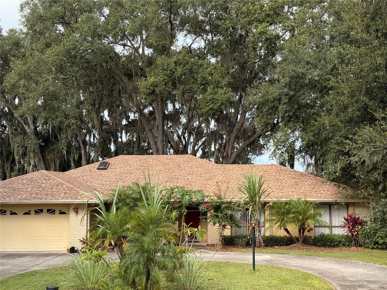 DEER BROOKE - Residential