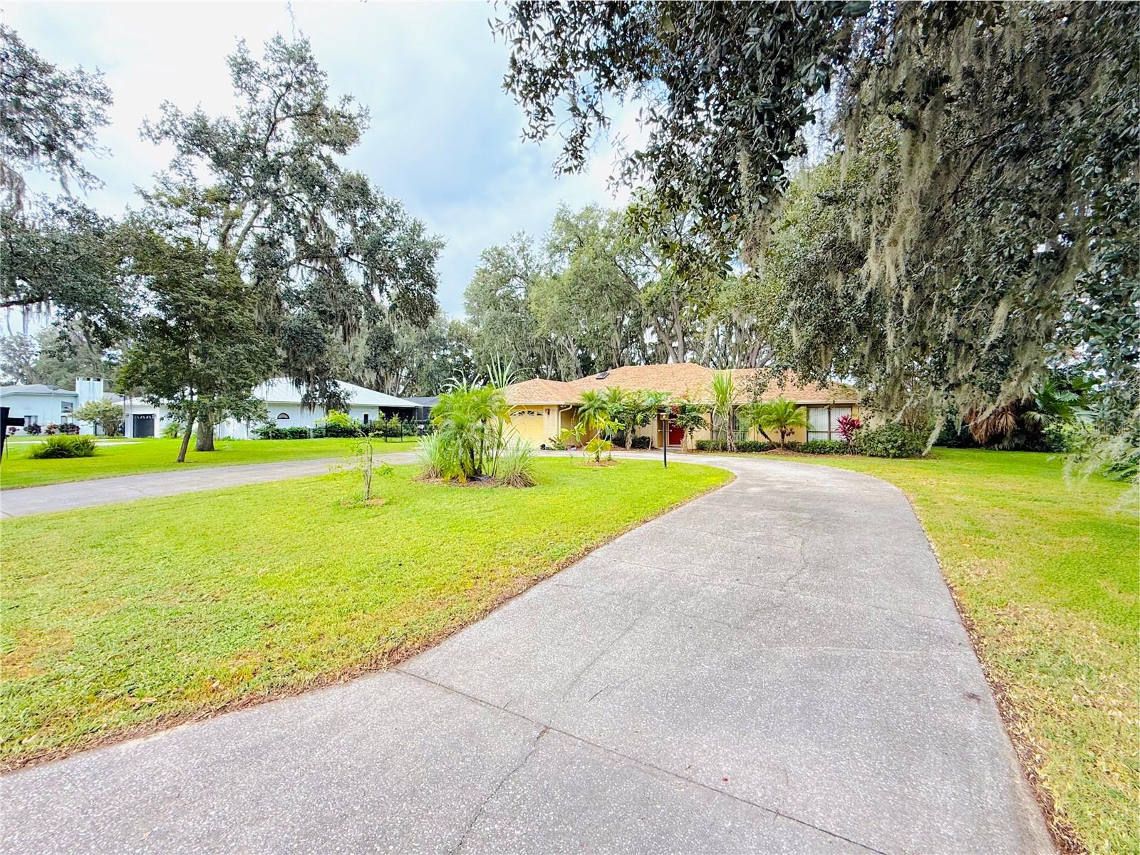 DEER BROOKE - Residential