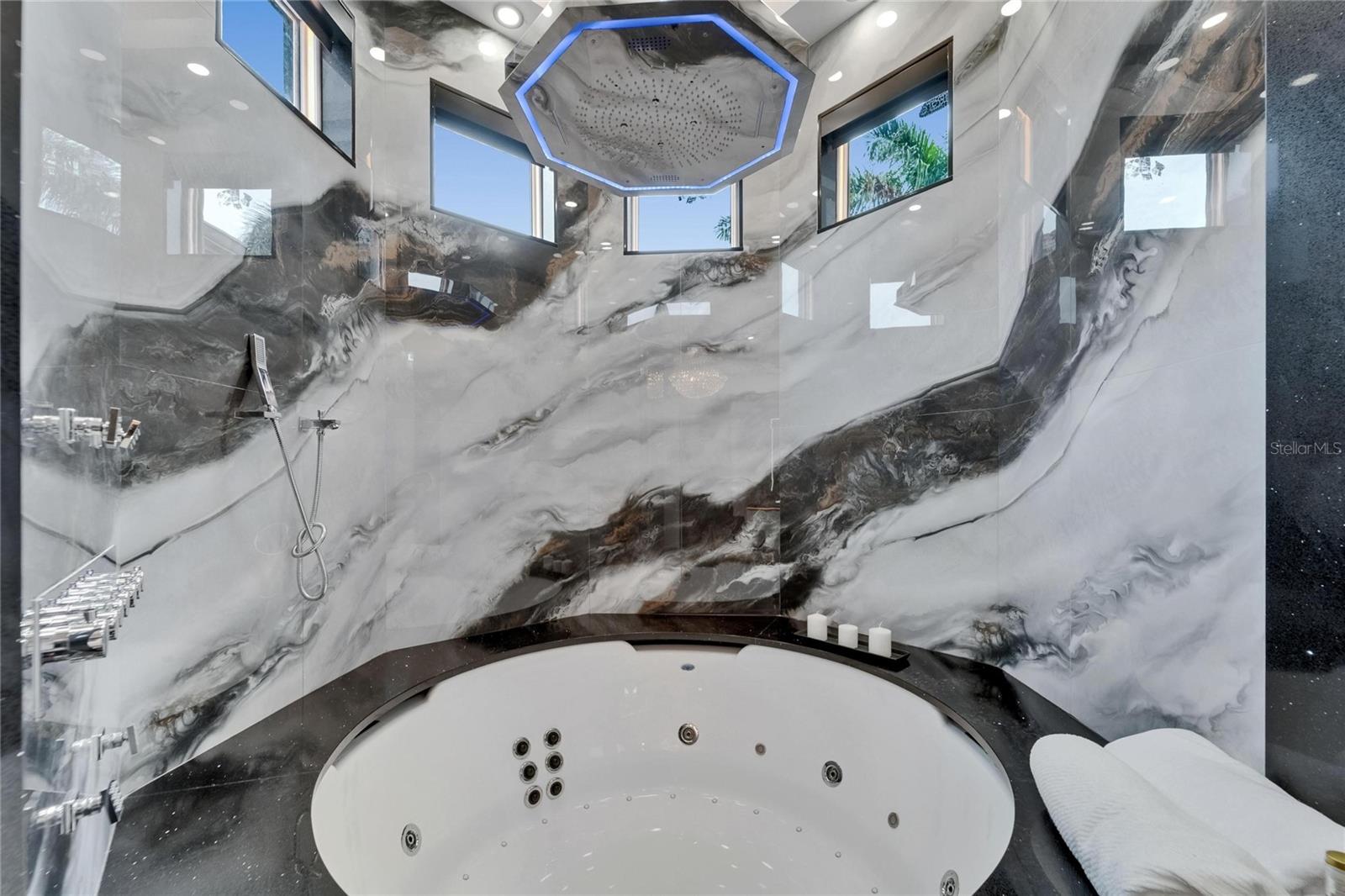 MUSTIQUE BAY - Residential