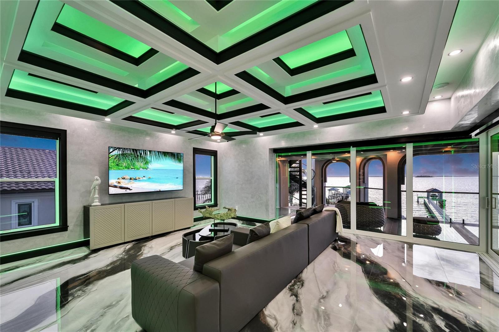 MUSTIQUE BAY - Residential