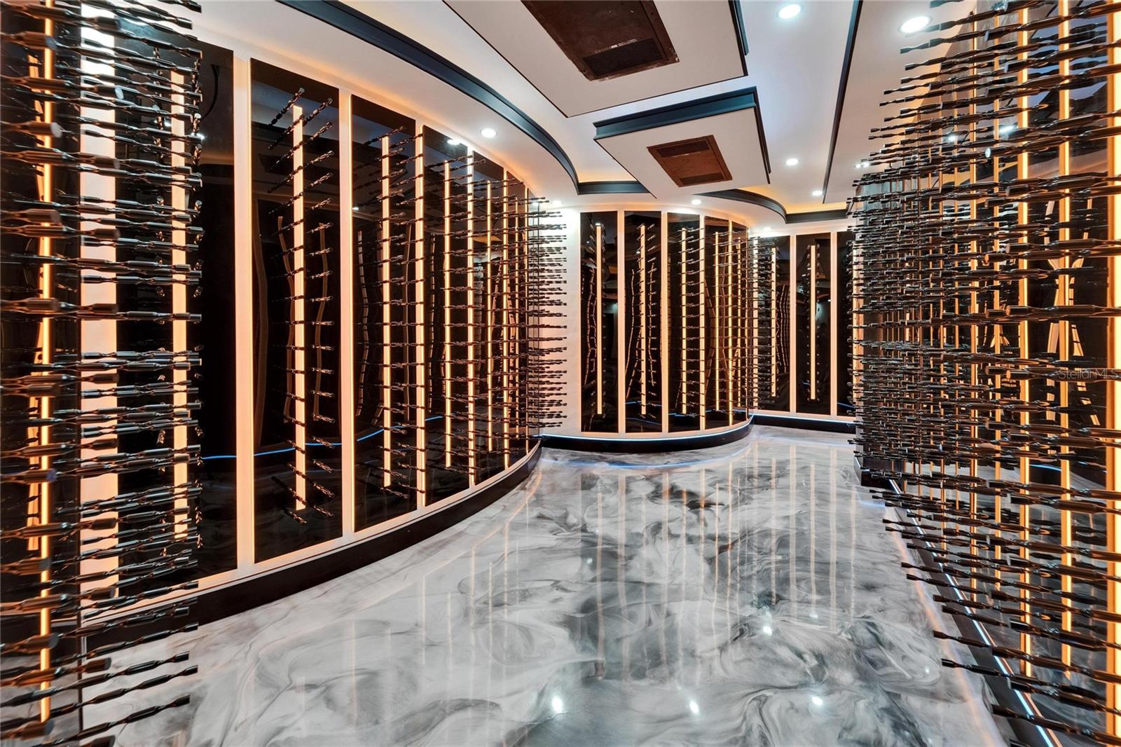 MUSTIQUE BAY - Residential