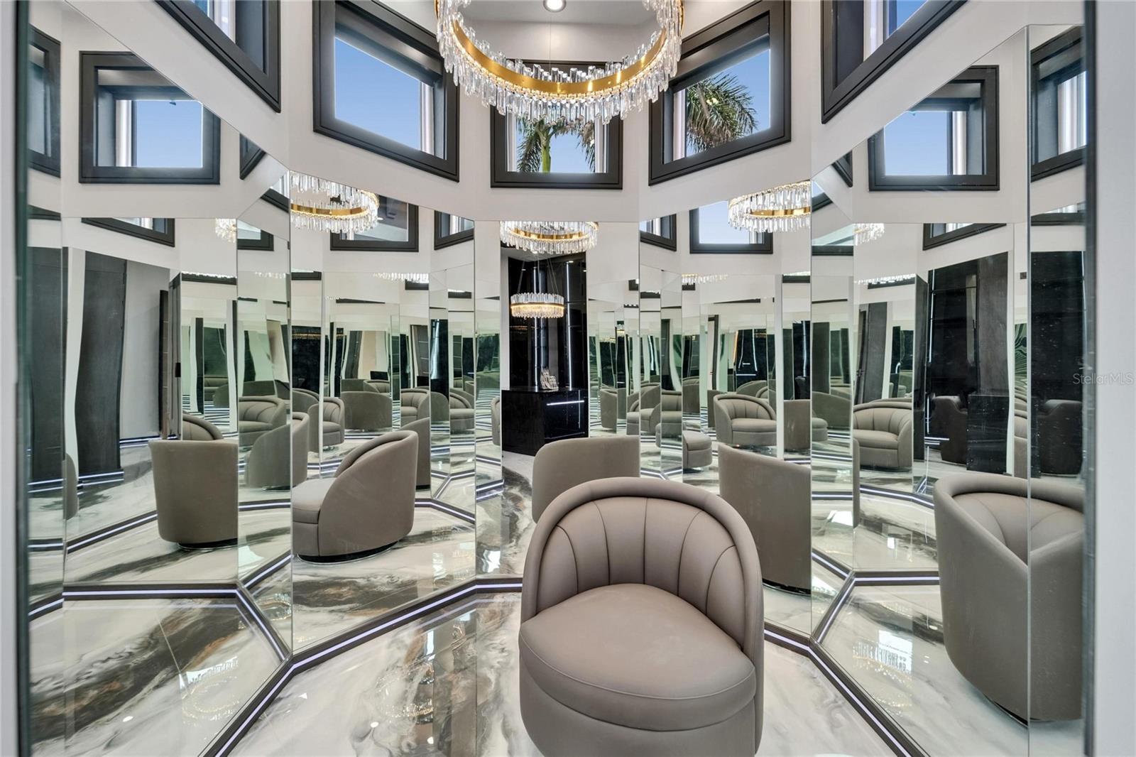 MUSTIQUE BAY - Residential