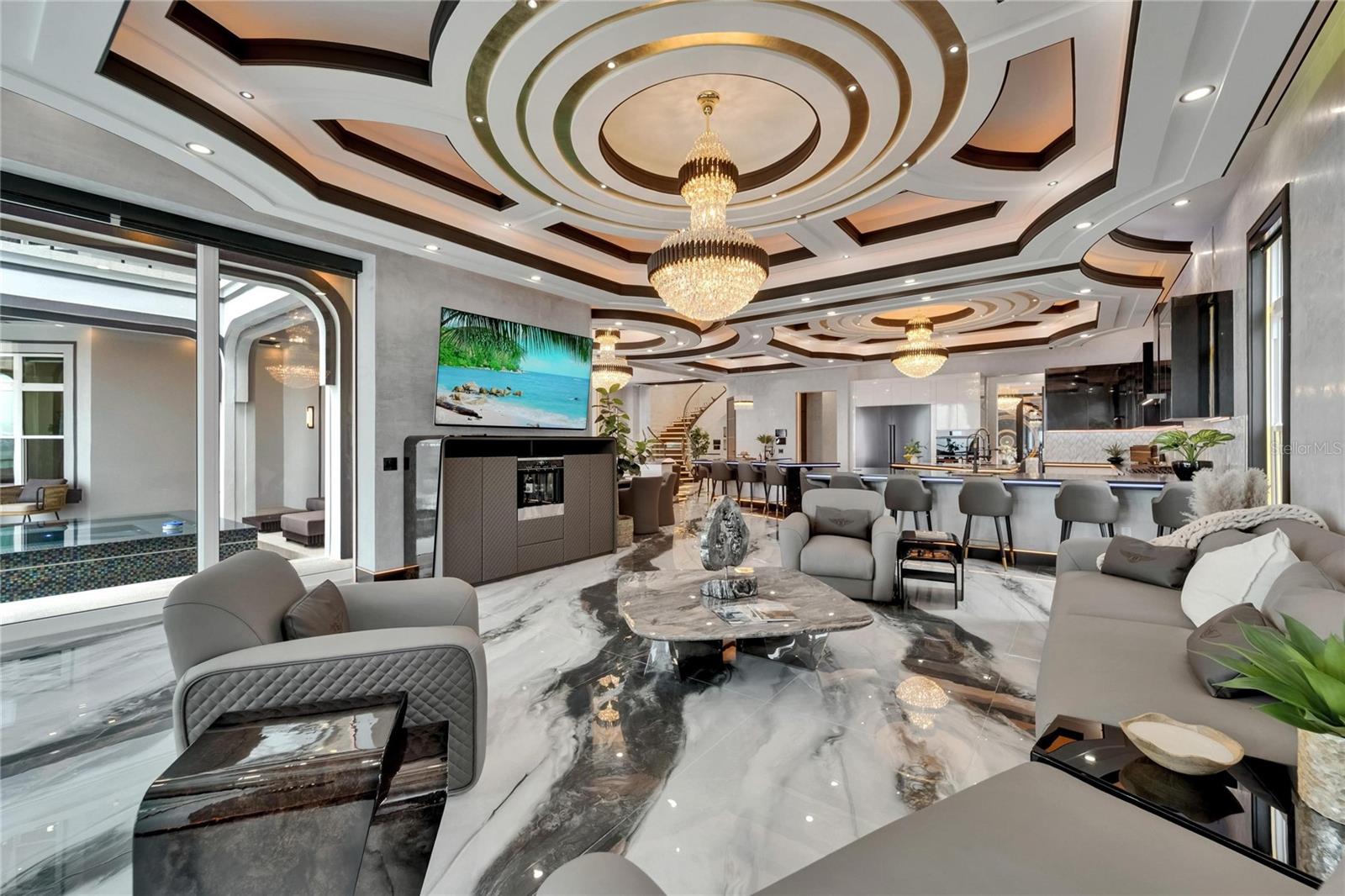 MUSTIQUE BAY - Residential