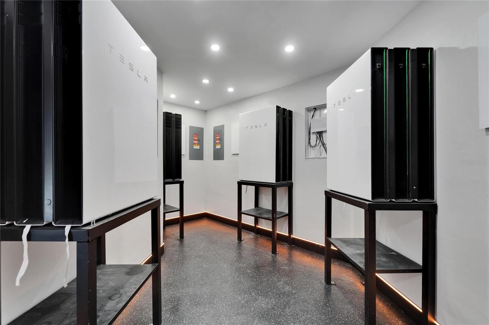 MUSTIQUE BAY - Residential