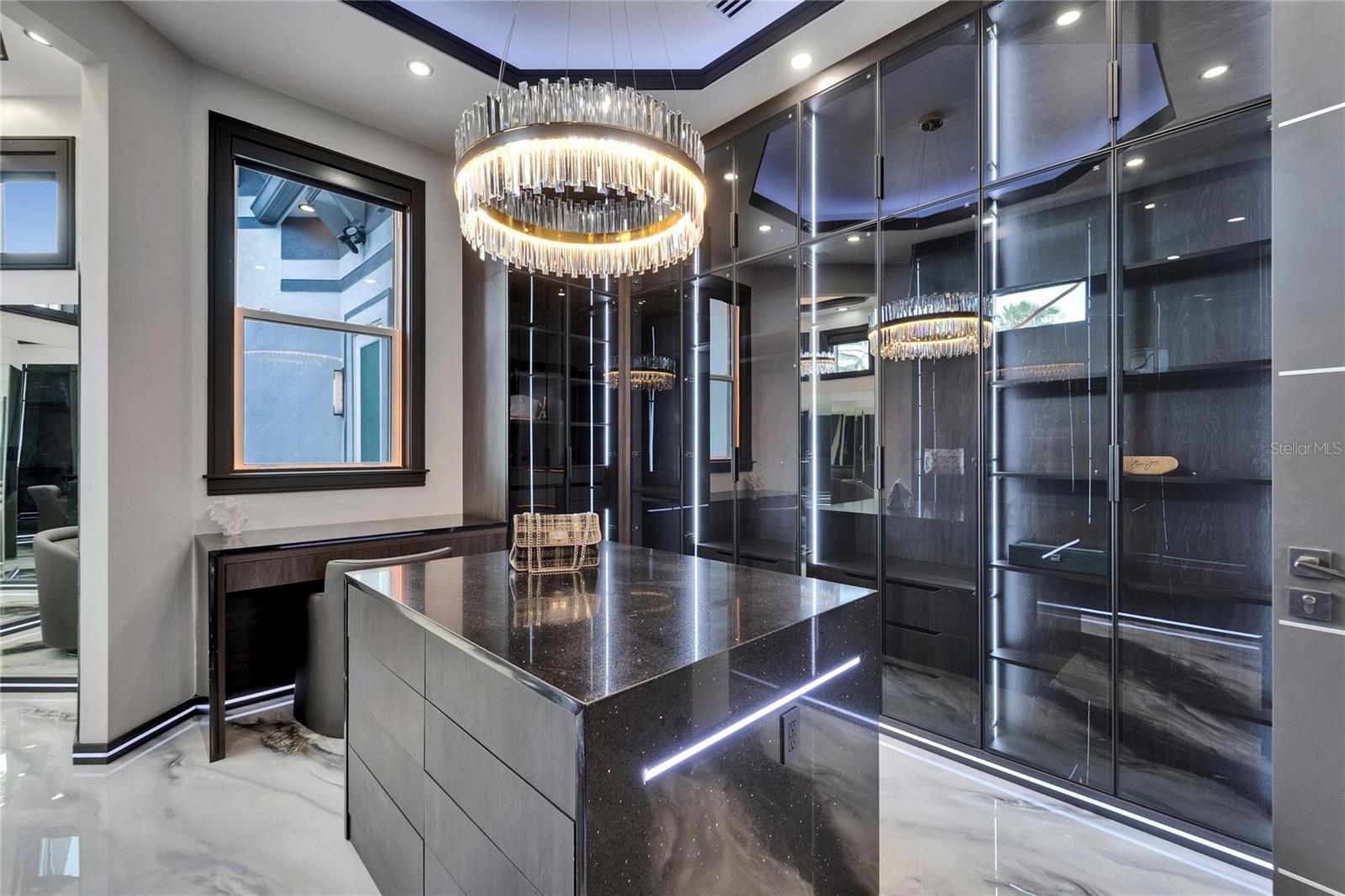 MUSTIQUE BAY - Residential