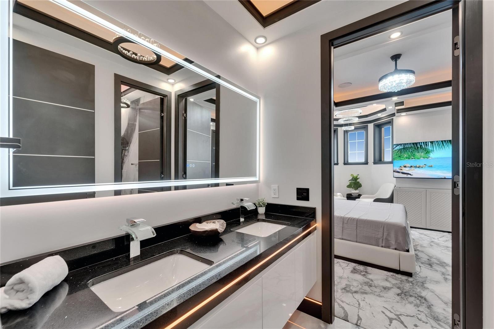 MUSTIQUE BAY - Residential