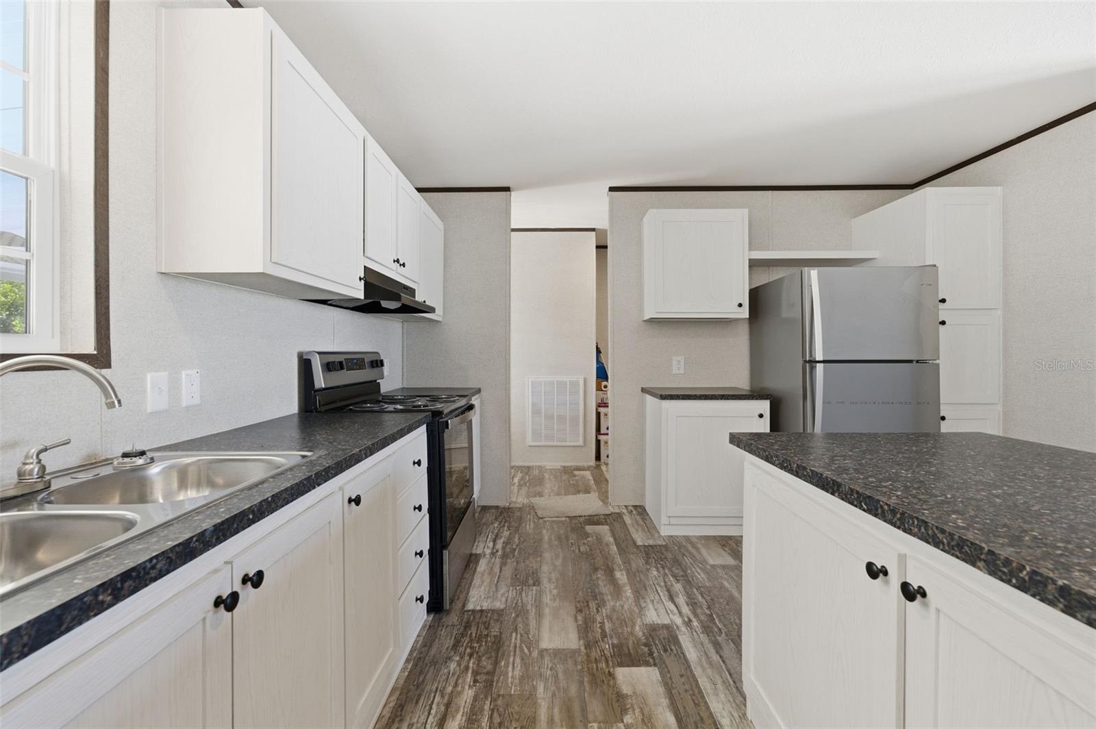 BROOKRIDGE COMM - Residential