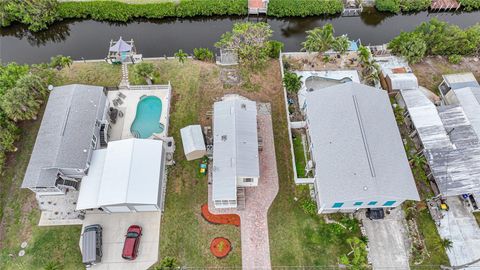 A home in PUNTA GORDA