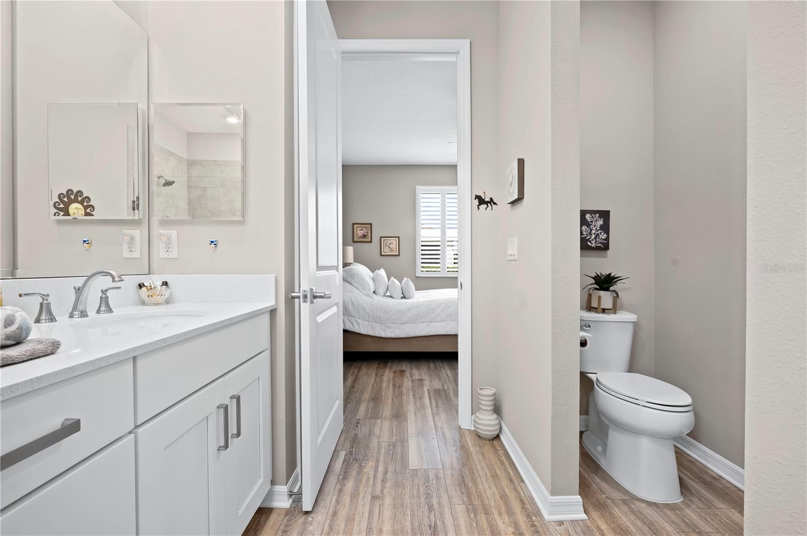 ON TOP OF THE WORLD / WEYBOURNE LANDING - Residential