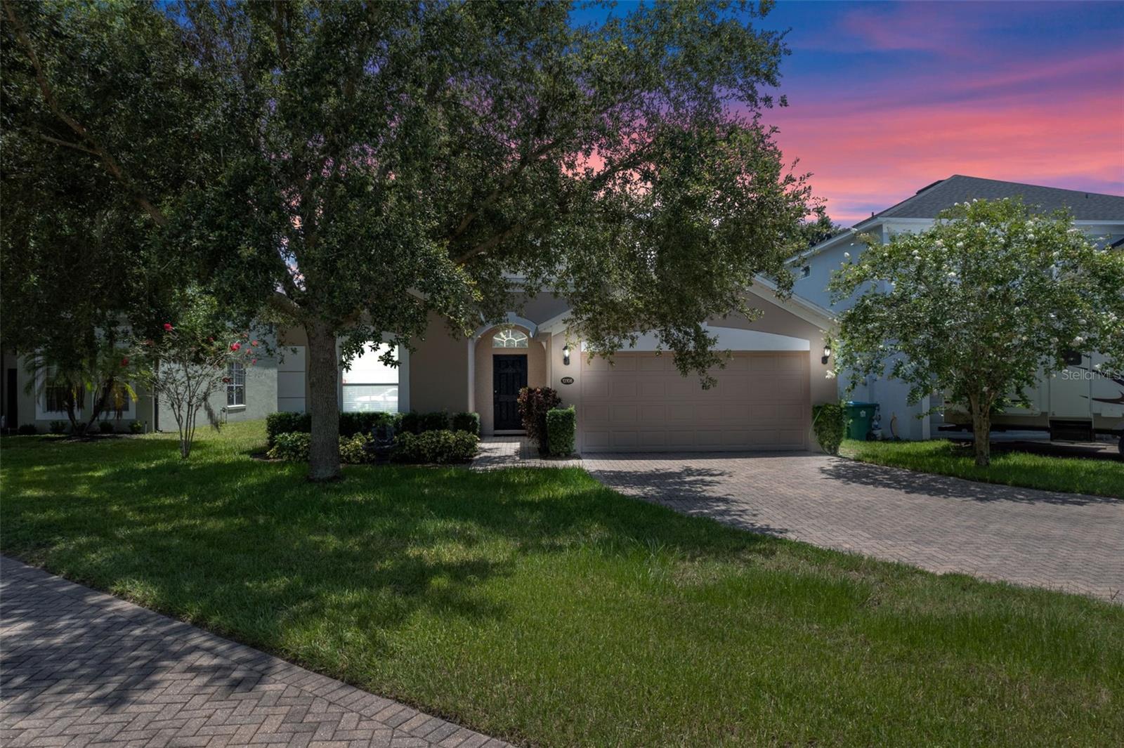 Charming 3 Bedroom, 2 Bath Home with Modern Upgrades & Prime Location.
Step into this beautifully updated home featuring 3 spacious bedrooms and 2 full bathrooms. The open floor plan is enhanced by soaring volume ceilings and stylish luxury vinyl plank flooring, with brand new carpet in the bedrooms for added comfort. The heart of the home is the open-concept kitchen, seamlessly connected to the living and dining areas- perfect for entertaining guests or enjoying family time. Enjoy peaceful backyard views with no rear neighbors, offering extra privacy and tranquility. Relax on the back porch and unwind after a long day in your own private retreat. Located in a low HOA community, this home is just minutes from Winter Garden Village, top-rated schools, restaurants, shopping, and more, combining convenience with comfort. Don't miss this opportunity to own a move-in ready home in one of the area's most desirable locations! Schedule your private showing today!