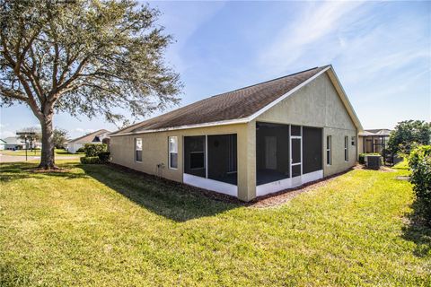 A home in WINTER HAVEN