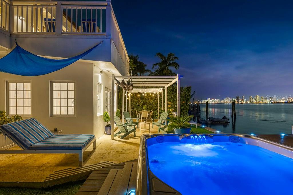 NORTH BAY ISLAND - Residential