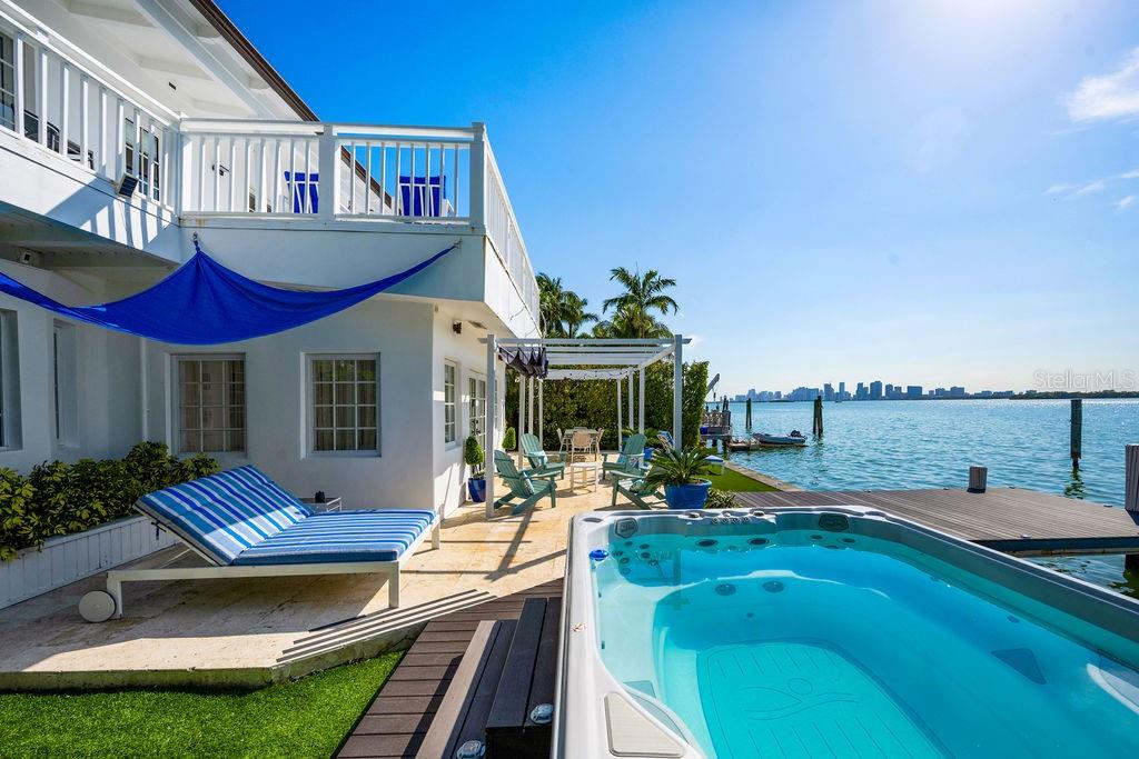 NORTH BAY ISLAND - Residential