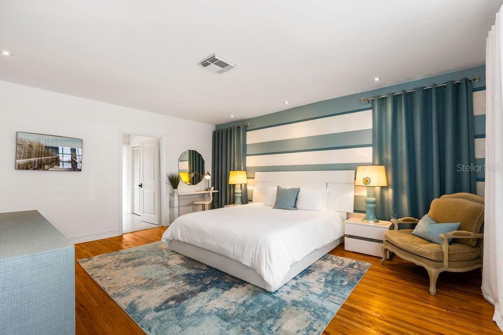 NORTH BAY ISLAND - Residential