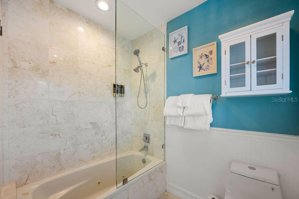 NORTH BAY ISLAND - Residential