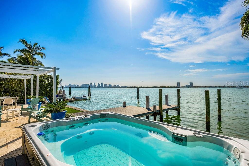 NORTH BAY ISLAND - Residential