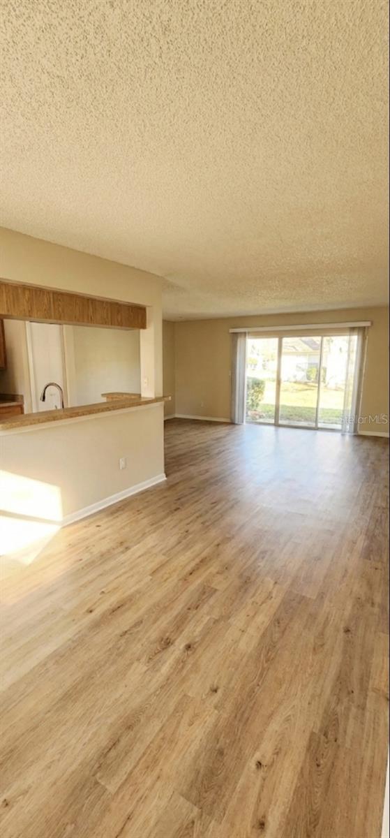 LAKEVIEW VILLAGE CONDO 09 - Residential