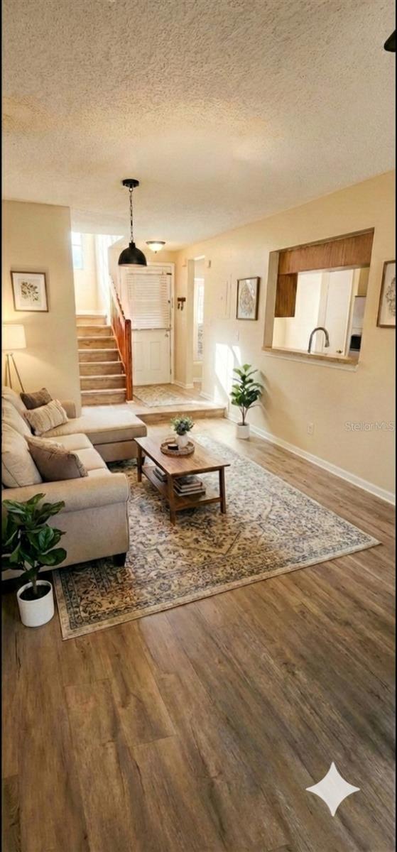 LAKEVIEW VILLAGE CONDO 09 - Residential