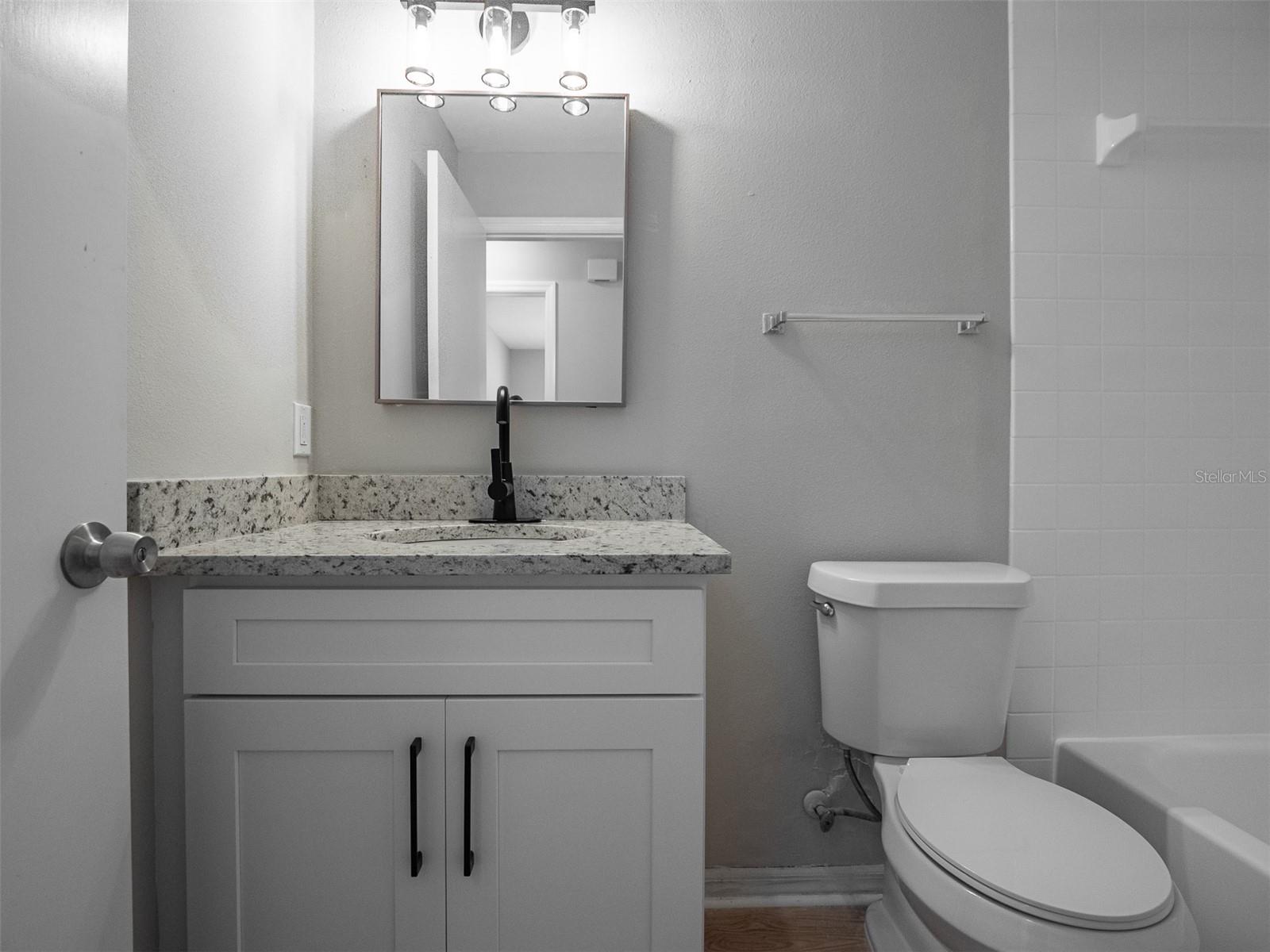 LINCOLN PARK SOUTH - Residential