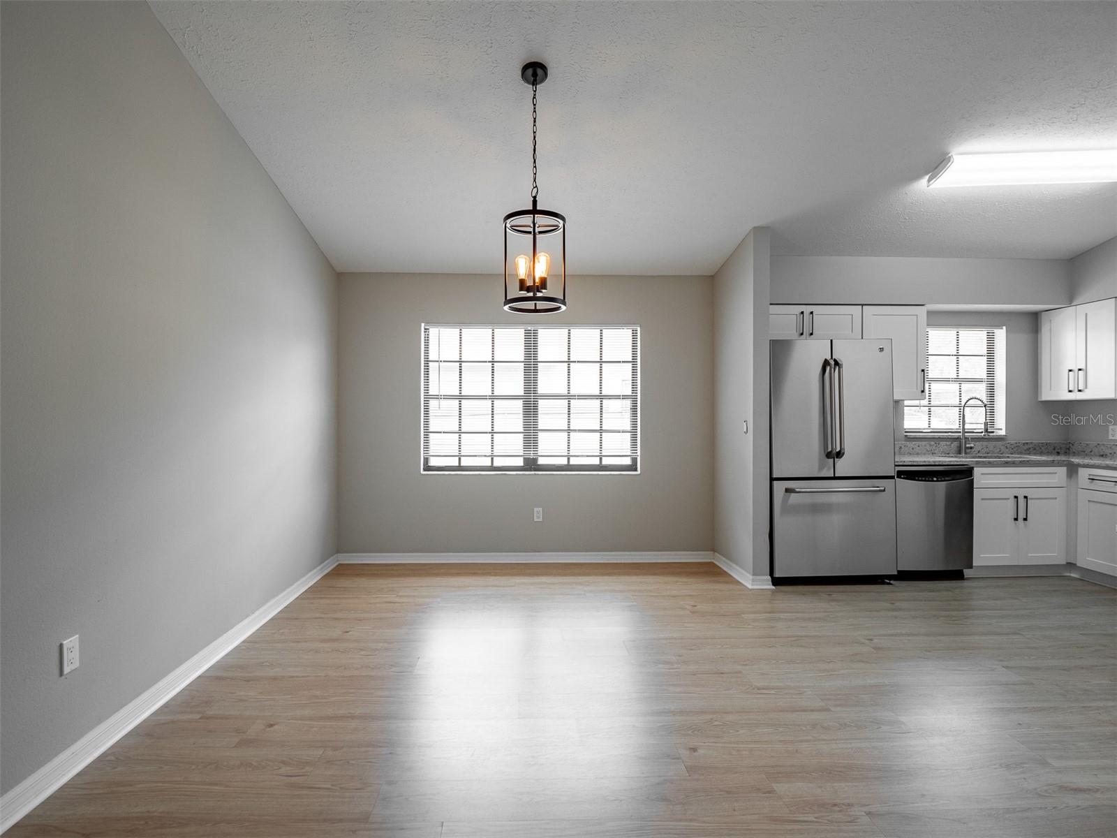 LINCOLN PARK SOUTH - Residential