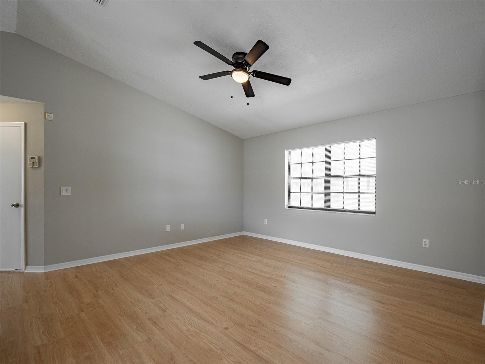 LINCOLN PARK SOUTH - Residential