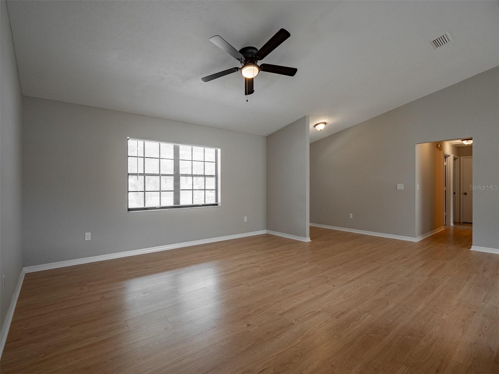 LINCOLN PARK SOUTH - Residential