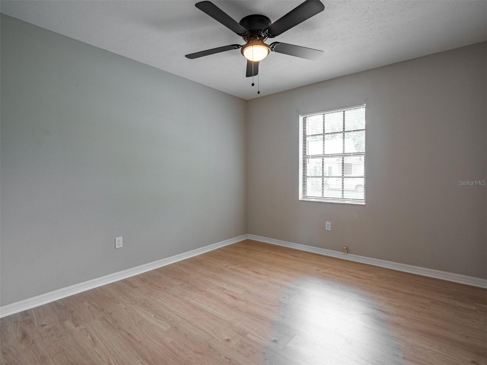 LINCOLN PARK SOUTH - Residential