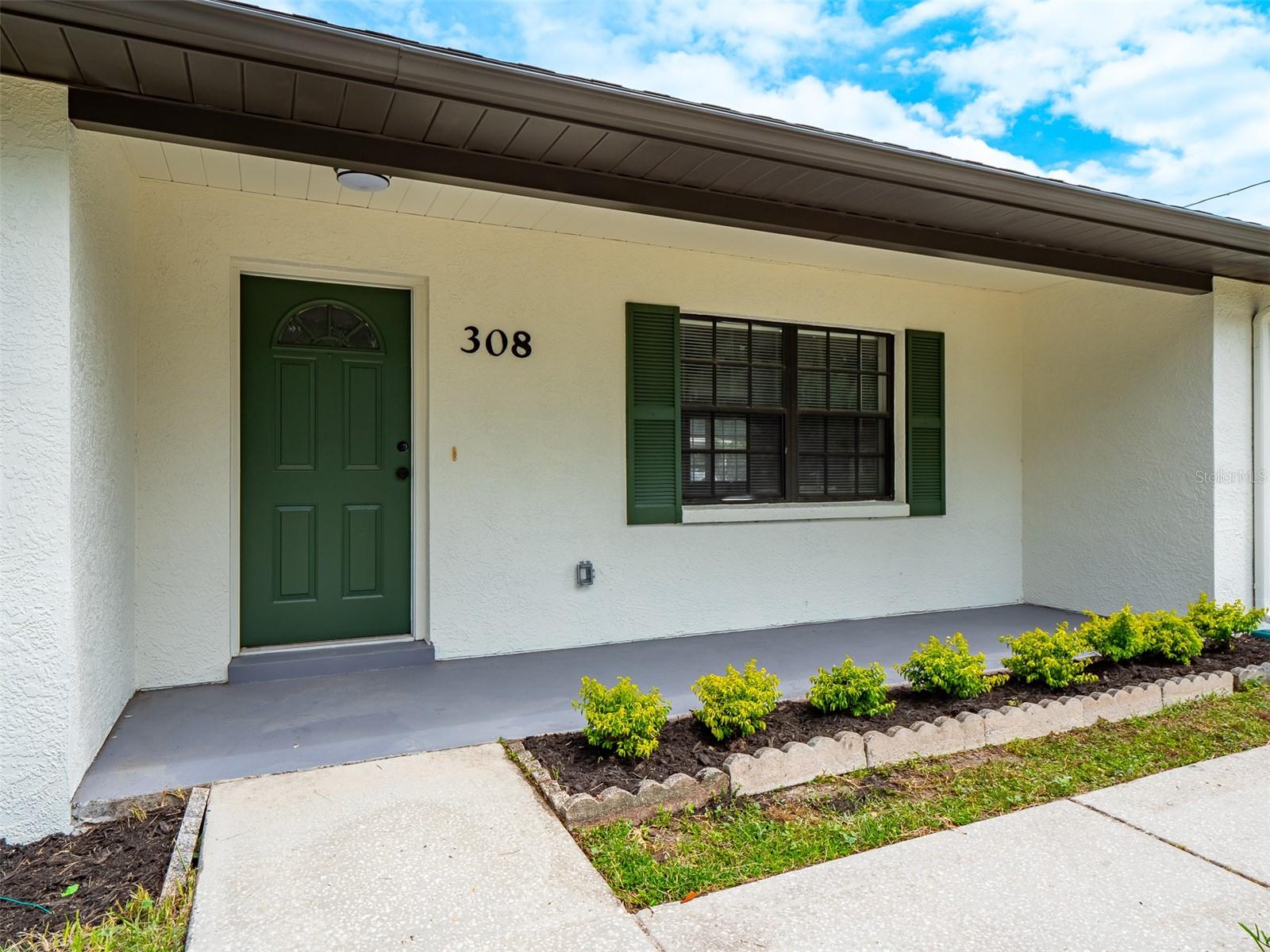 LINCOLN PARK SOUTH - Residential