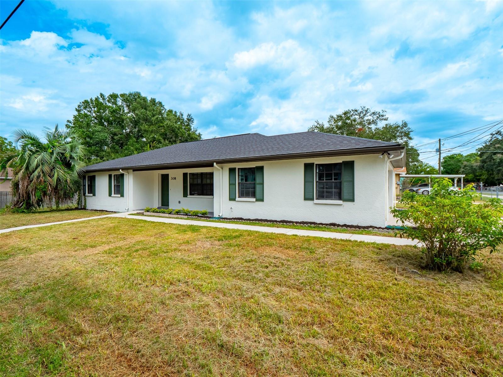 LINCOLN PARK SOUTH - Residential