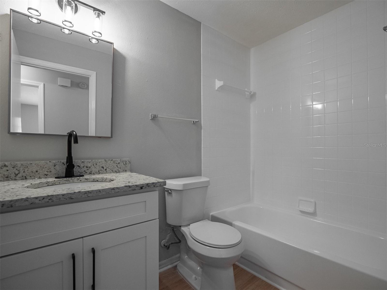 LINCOLN PARK SOUTH - Residential