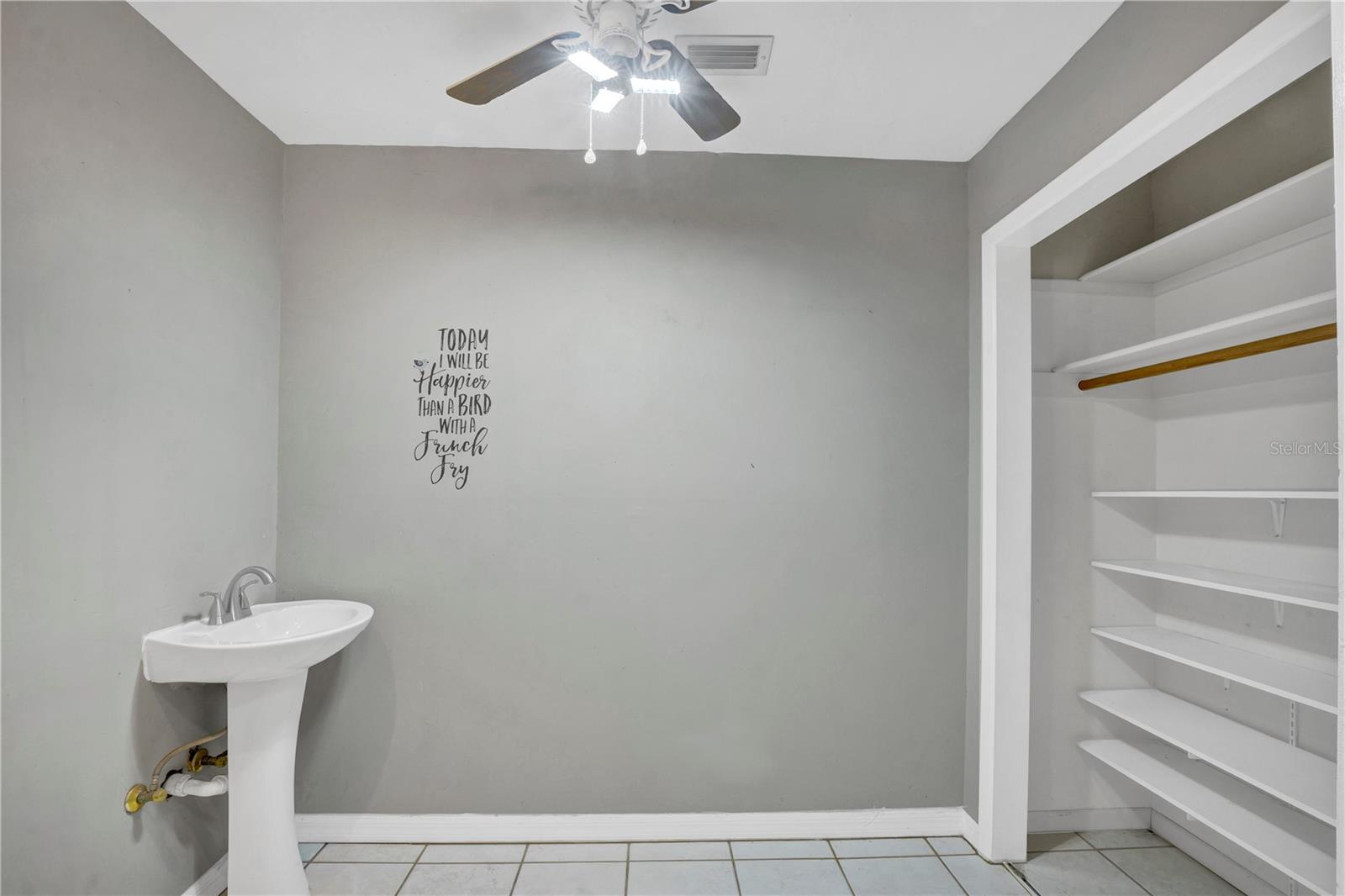 ARIANA HILLS - Residential