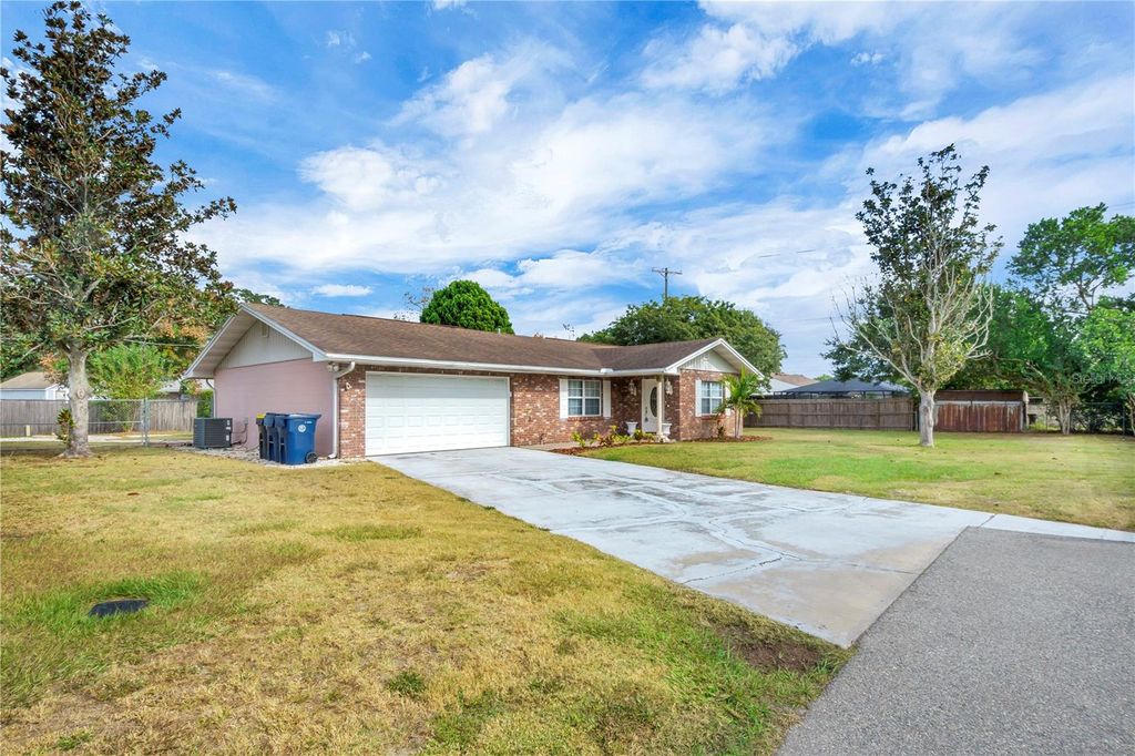 Photo of 1206 Susan Lane, Auburndale, FL 33823 (MLS # P4937216)