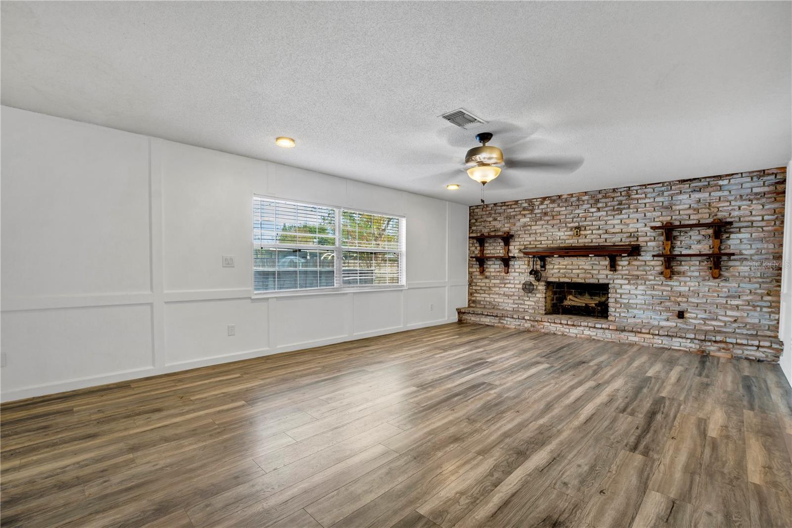 ARIANA HILLS - Residential