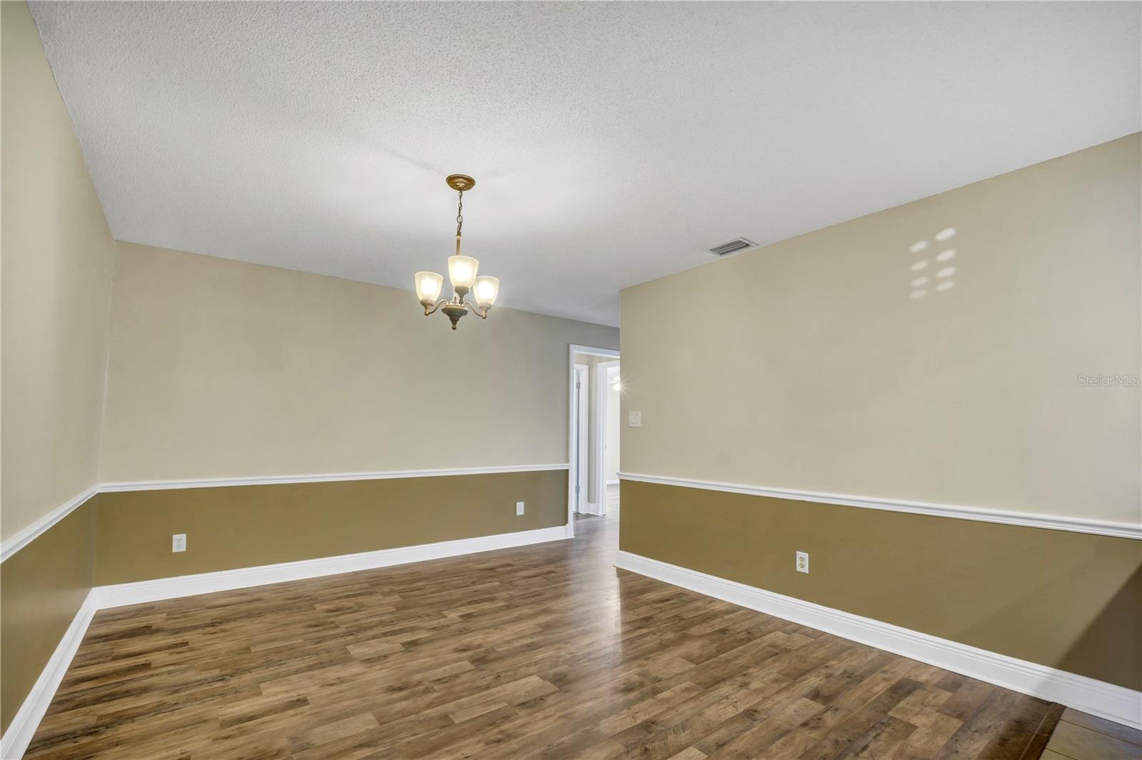 ARIANA HILLS - Residential