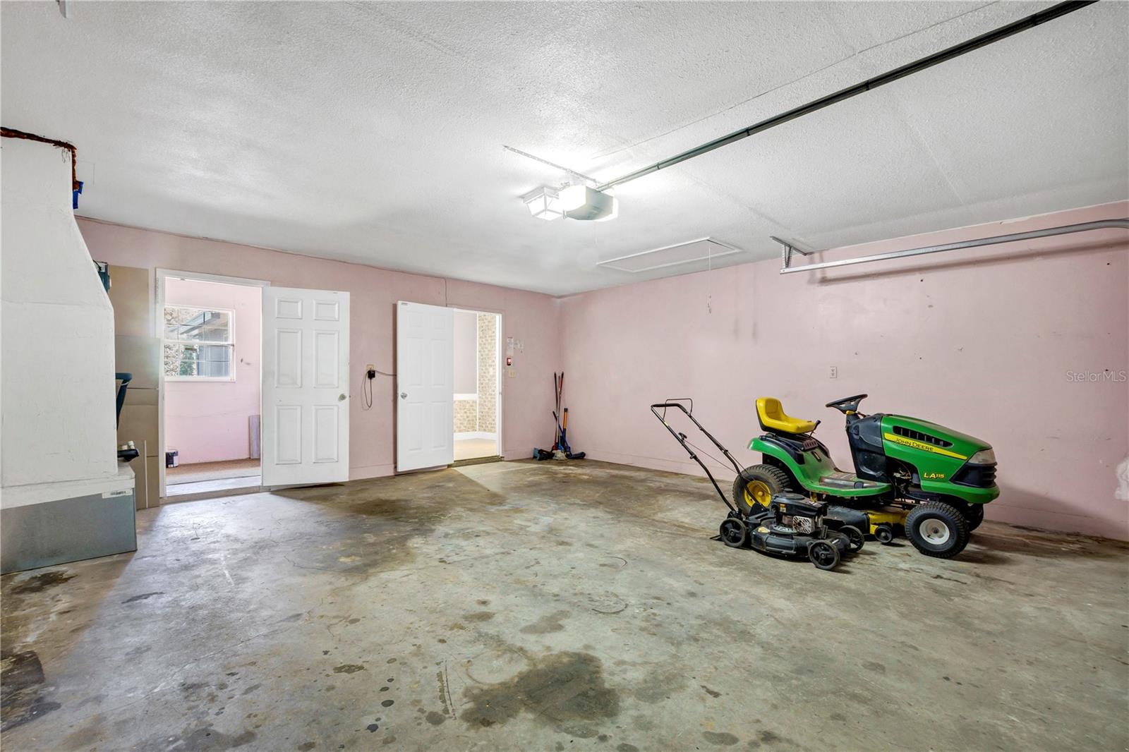 ARIANA HILLS - Residential