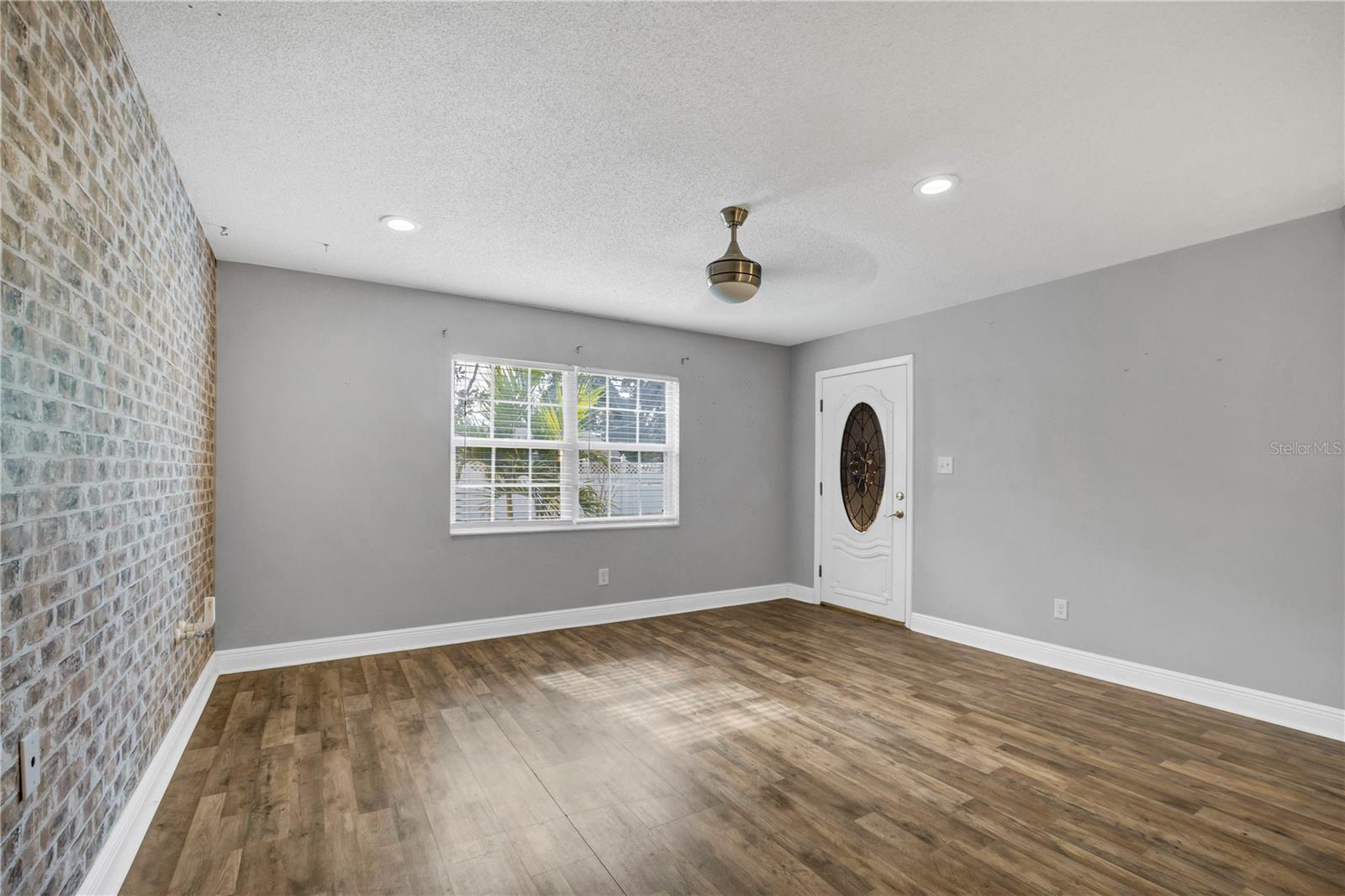 ARIANA HILLS - Residential