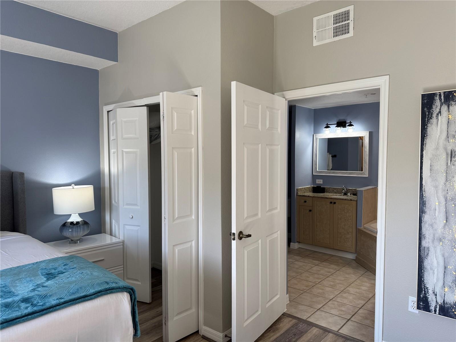 WORLDQUEST RESIDENCE - Residential