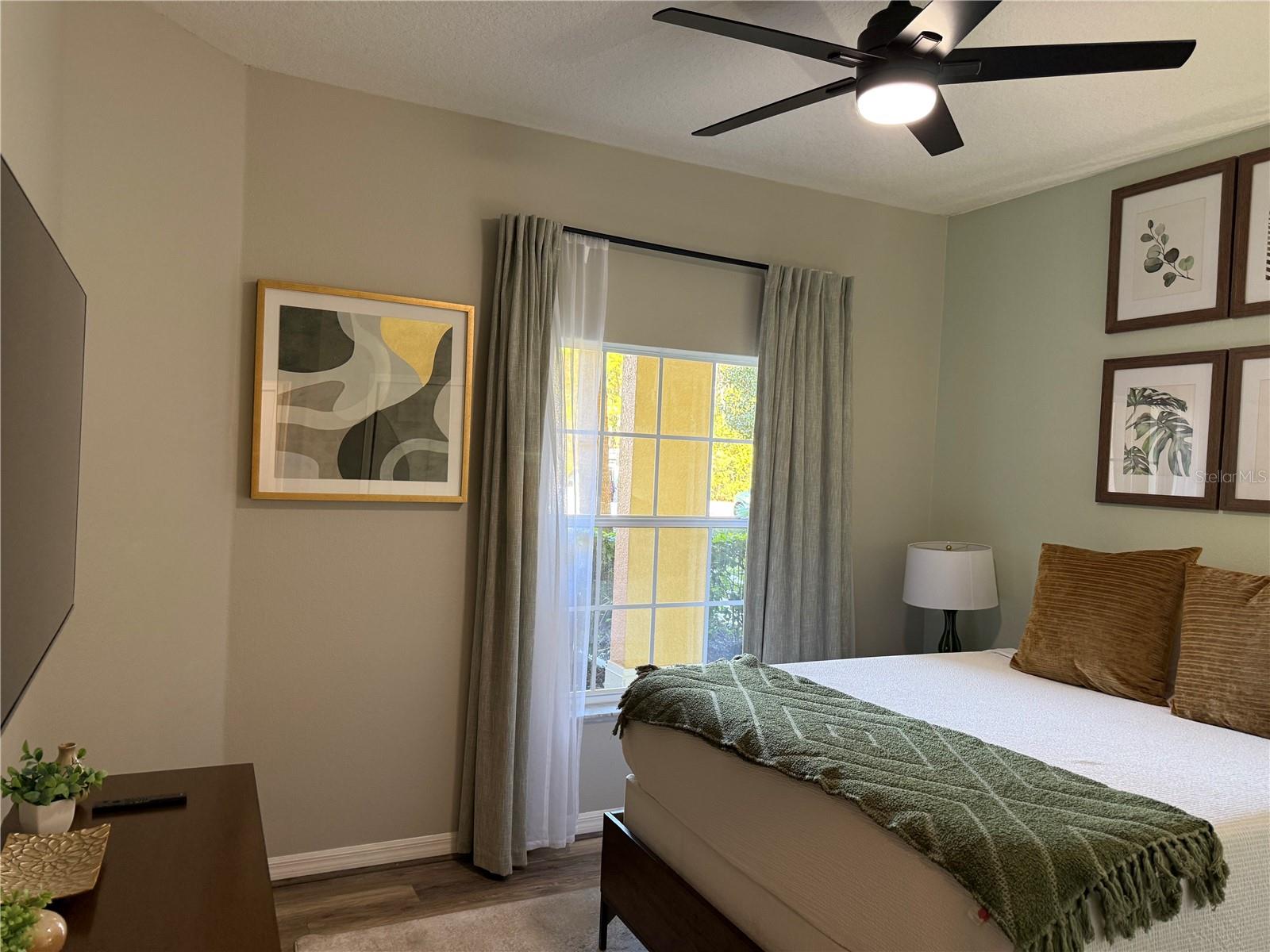 WORLDQUEST RESIDENCE - Residential