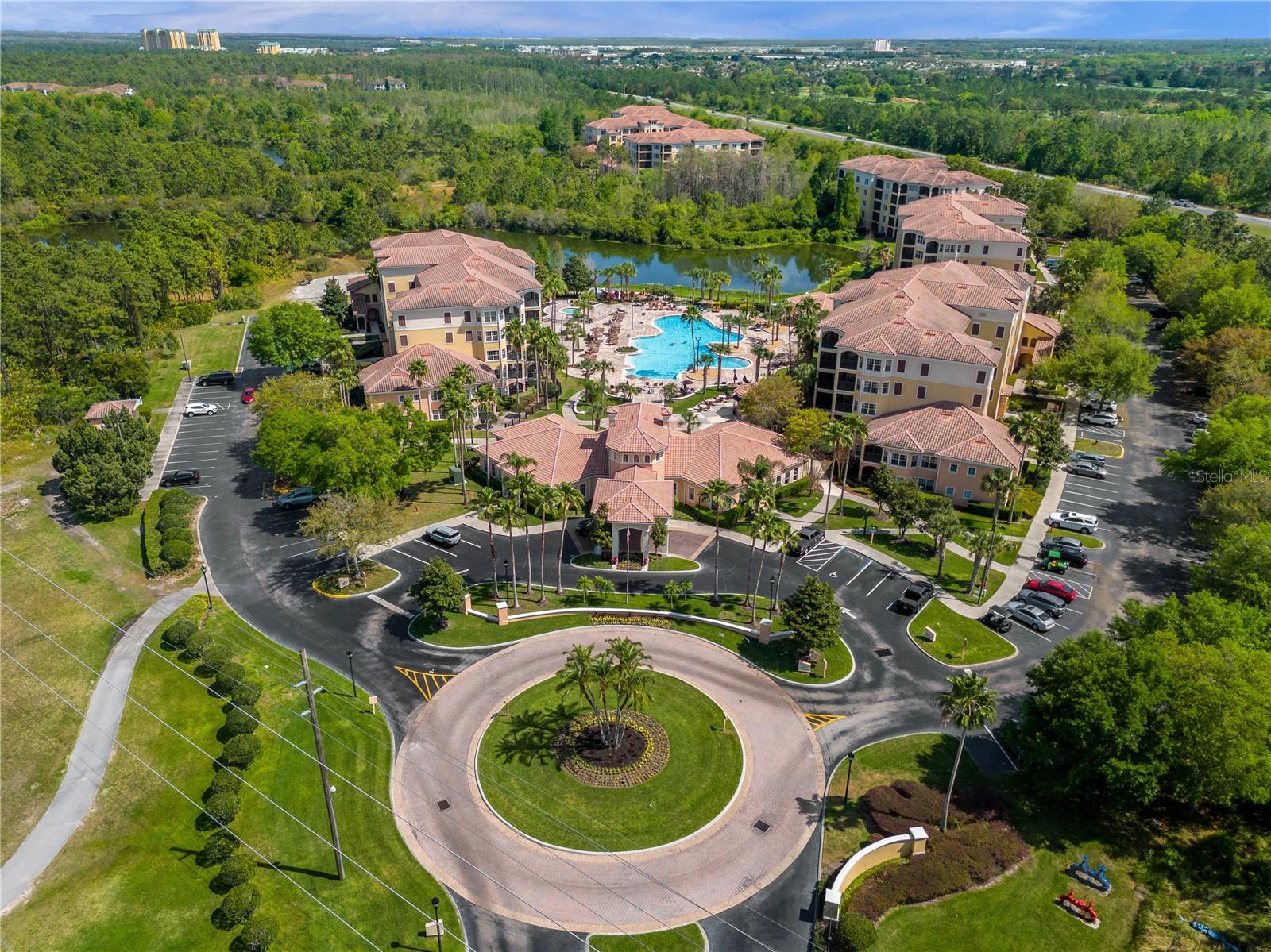 WORLDQUEST RESIDENCE - Residential