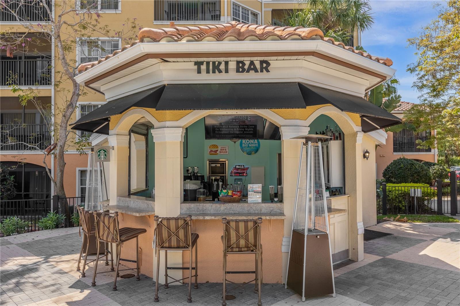 WORLDQUEST RESIDENCE - Residential