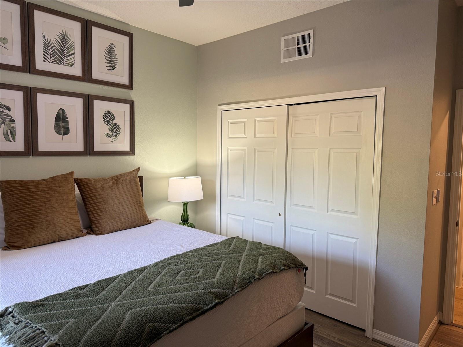 WORLDQUEST RESIDENCE - Residential