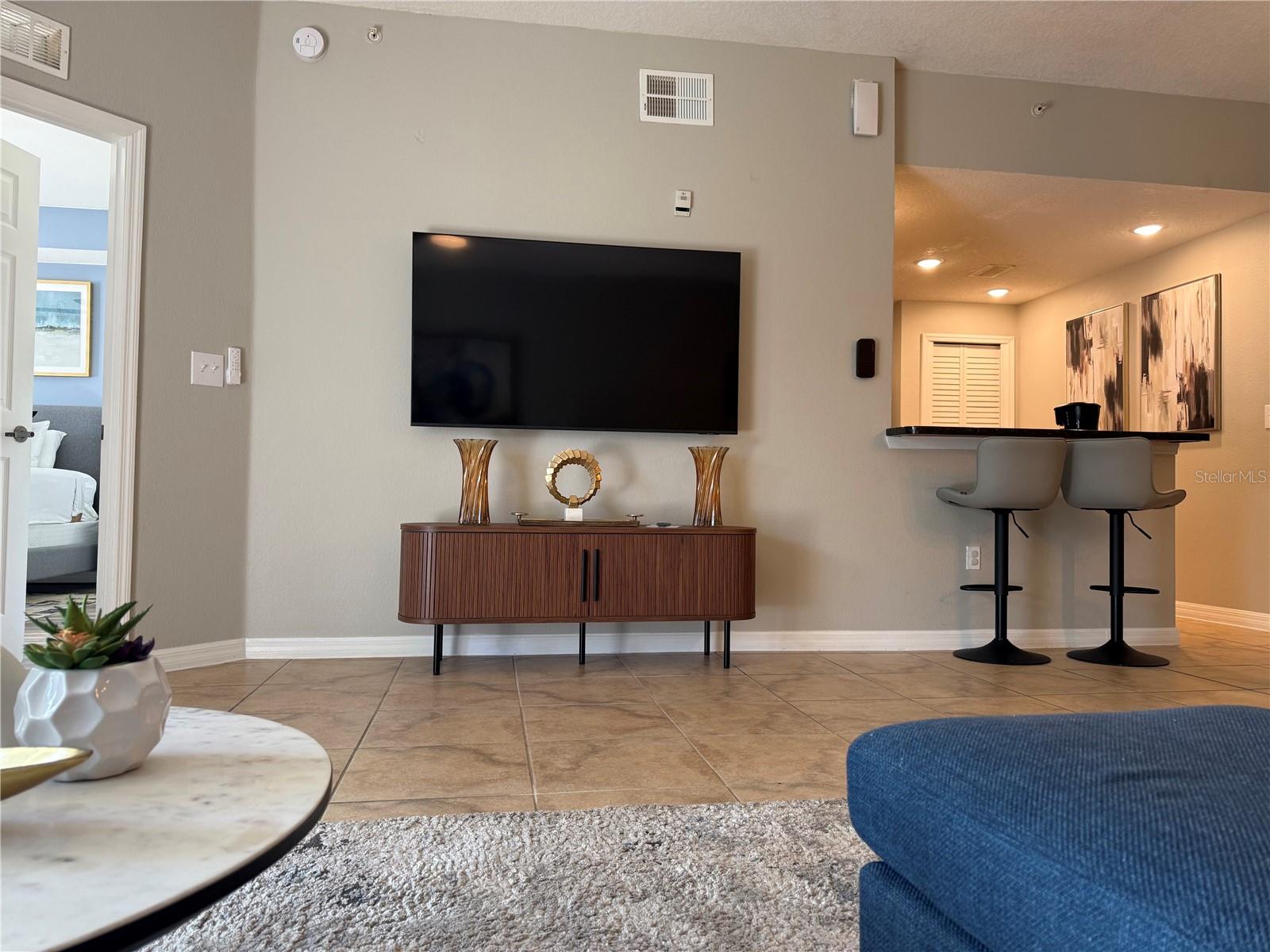 WORLDQUEST RESIDENCE - Residential