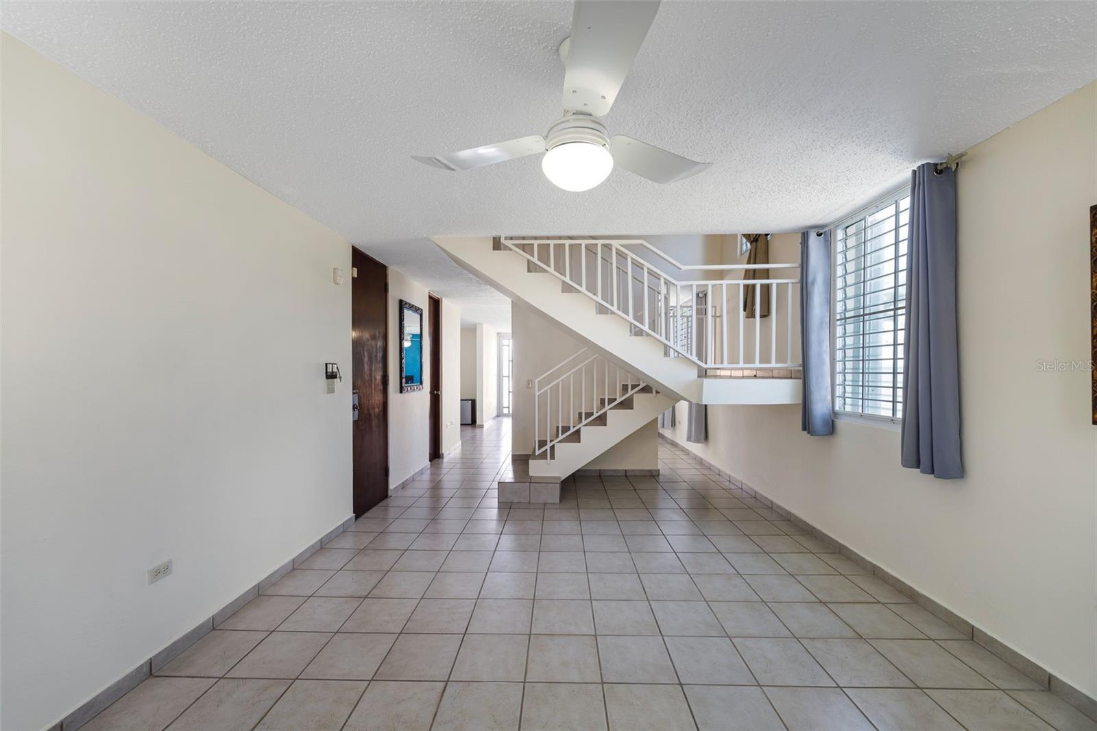 URBANIZÁCION PEDREGALES - Residential