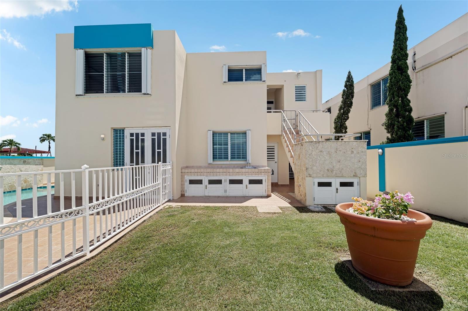 URBANIZÁCION PEDREGALES - Residential